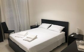 Royal View Apartment